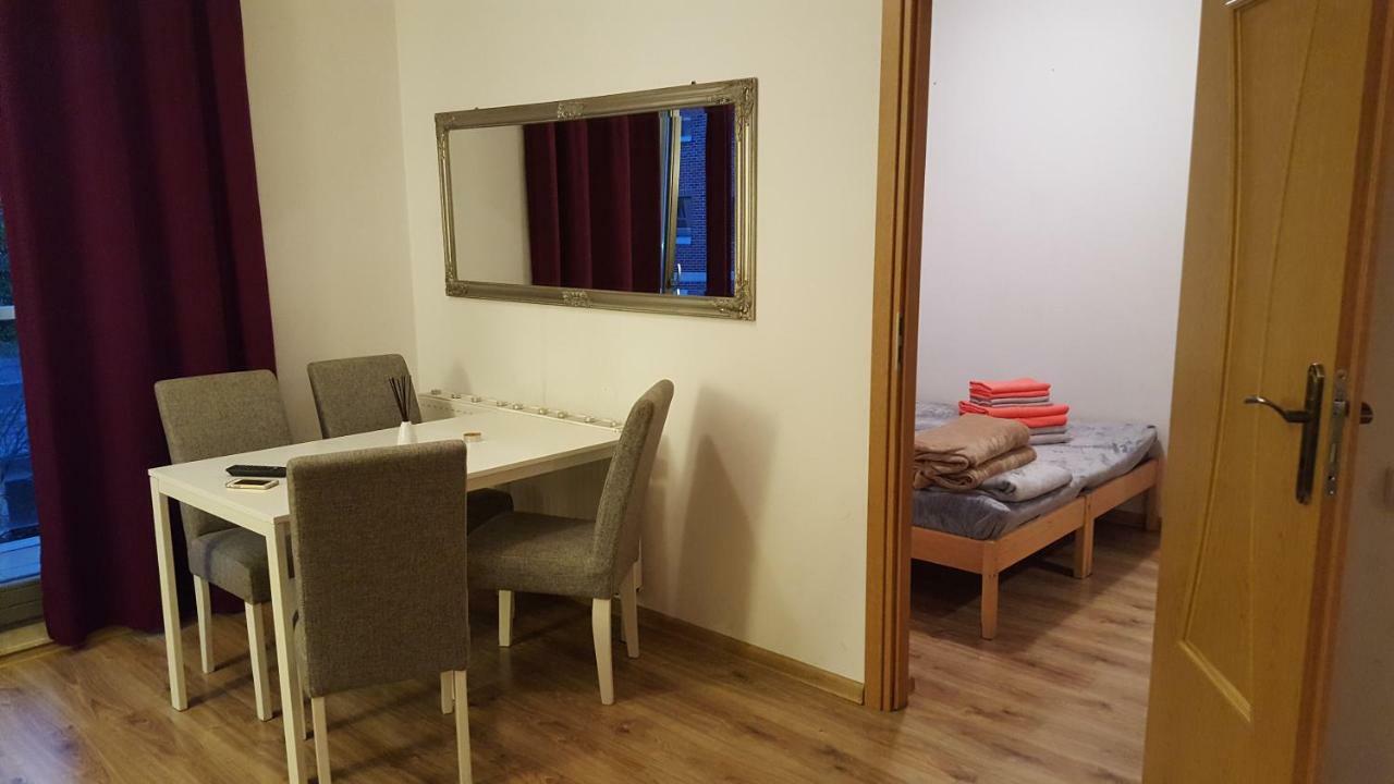 Waterlane Apartment กดัญสก์ ภายนอก รูปภาพ